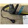Image 3 : Yardworks Hedge Trimmer