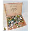 Image 1 : CIGAR BOX WITH OLD MARBLES