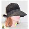 Image 1 : VINTAGE BEAVER FELT HAT WITH MANNEQUIN HEAD