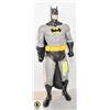 Image 1 : 20IN BATMAN STATUE WITH LIGHTED GUN