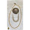 Image 1 : ESTATE COMPACT RHINESTONE CHOCKER AND EYEGLASS