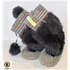 Image 1 : SIZE 9 APPROX MUKLUKS WITH WINTER LINERS AND