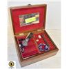 Image 1 : VINTAGE TAPESTRY JEWELRY BOX WITH CONTENTS