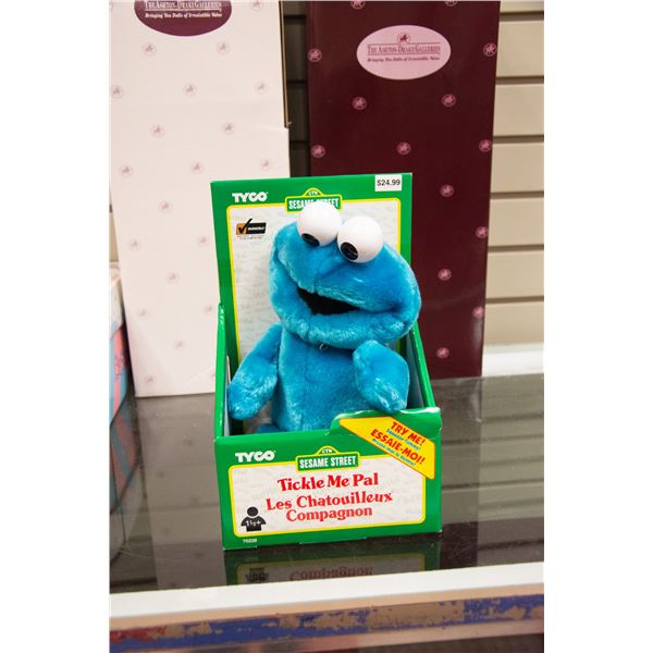 TICKLE ME COOKIE MONSTER