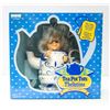 Image 1 : LADY POTUNIA IRWIN TEA POT TOT