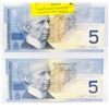 Image 1 : 2 MINT UNCIRCULATED 2002 CANADIAN 5 DOLLAR BILLS