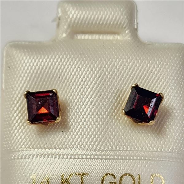 BZ1193-96 14K YELLOW GOLD GARNET (0.8CT) EARRINGS