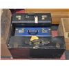 Image 1 : LOT OF 3 SUIT CASES