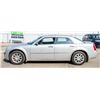 Image 7 : 2010 CHRYSLER 300 LIMITED SEDAN