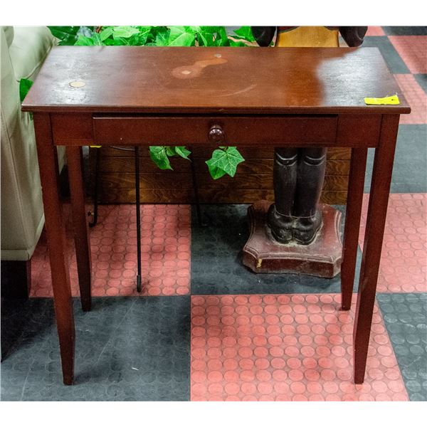 FOYER TABLE (BROWN)