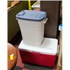 Image 1 : RUBBERMAID COLLER W/STORAGE CONTAINER