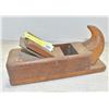 Image 1 : WOODEN ANTIQUE PLANER