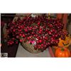 Image 1 : XLARGE HARVEST BASKET& FALL CRANBERRY DOOR WREATH