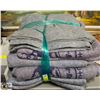 Image 1 : BUNDLE OF 5 MOVING/STORAGE BLANKETS