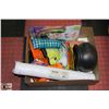 Image 1 : BOX OF NEW HALLOWEEN DECORATIONS AND