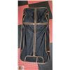 Image 2 : TRAVEL GARMENT BAG SUIT/ DRESS GARMENT ZIPPER