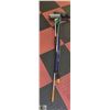 Image 1 : BUNDLE OF 4 LONG HANDLE BROOM AND BRUSH