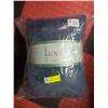 Image 1 : NEW BERKSHIRE LUXELOFT KING BLANKET 112 IN X 92