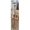 Image 1 : METAL FLOOR LAMP