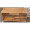 Image 1 : UNCLAIMED PINE TV CABINET H-22.5" W-18.5" L-46"