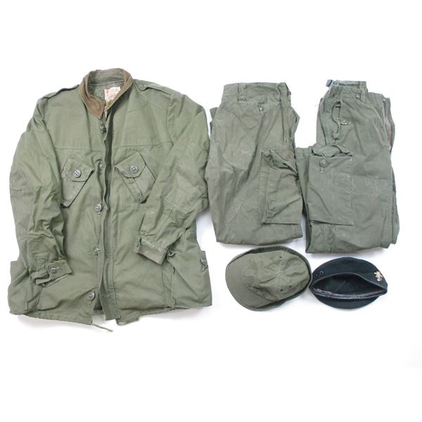 CANADIAN MILITARY CLOTHING LOT