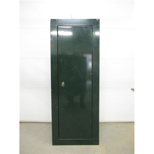 STACK-ON RIFLE CABINET