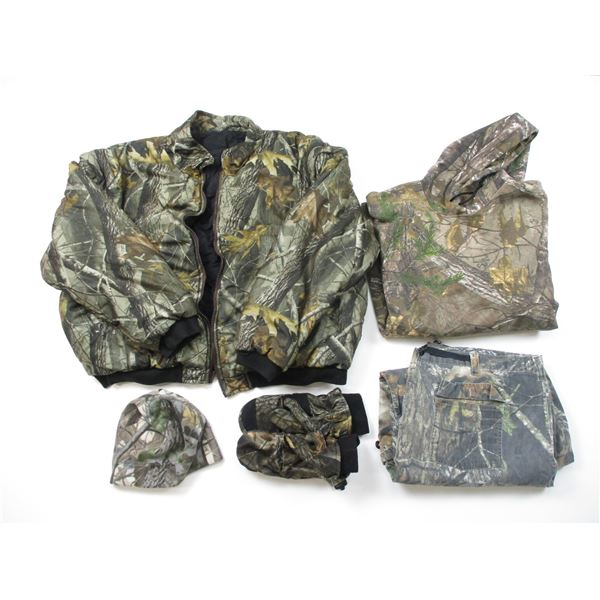 ASSORTED HUNTING CLOTHING