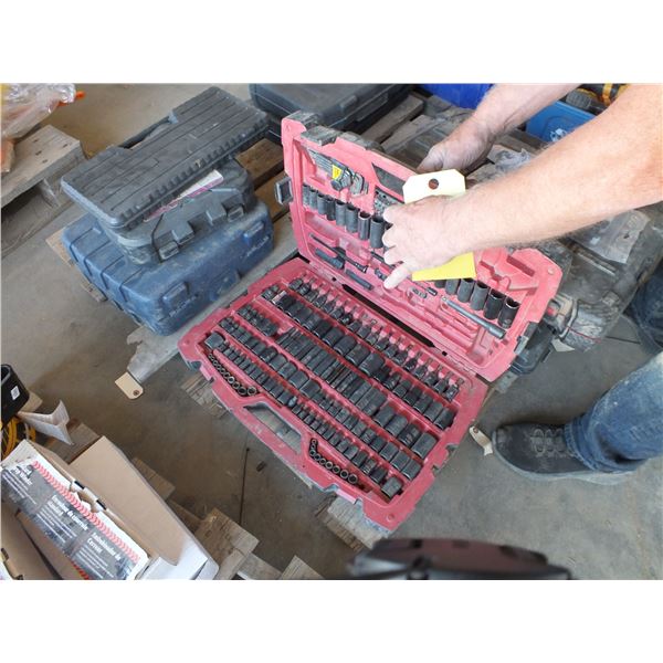 2 Stanley Socket Sets