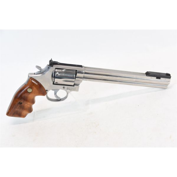 Smith & Wesson Model 686-1 Revolver