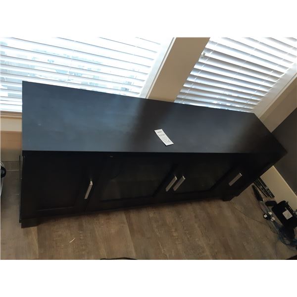 Credenza C