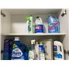 Image 1 : Cleaning supplies A
