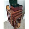 Image 11 : Nesting tables, wood box B