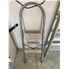 Image 2 : Step Ladders A