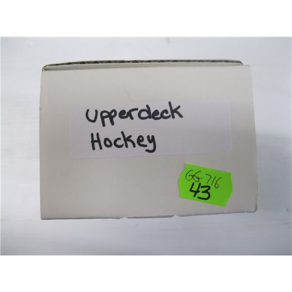 BOX W/UPPER DECK HOCKEY CARDS