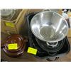 Image 1 : BEAN POT, ROASTER, COLLANDER, ETC.