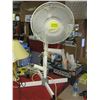 Image 1 : FLOOR FAN