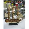 Image 3 : 3 WOODEN SHIPS