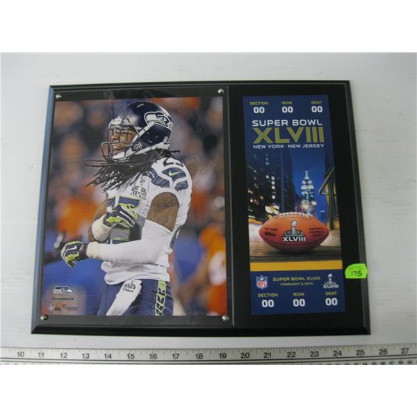 FRAMED COMMEMORATIVE PICTURE OF SEATTLE SEAHAWKS SUPERBOWL XLVIII