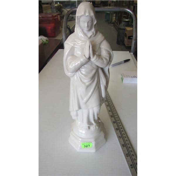 BELLEEK FIGURINE OF MARY