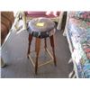 Image 1 : WOODEN PADDED TOP STOOL