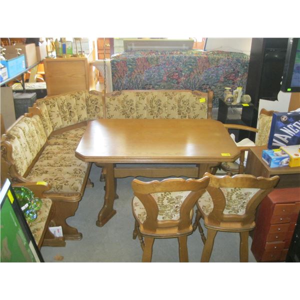 PADDED CORNER NOOK BENCH W/DRAW LEAF TABLE & 3 CHAIRS & ROLL OF FABRIC