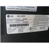 Image 2 : 32" LG TV W/REMOTE