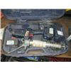 Image 2 : LINCOLN CORDLESS GREASE GUN