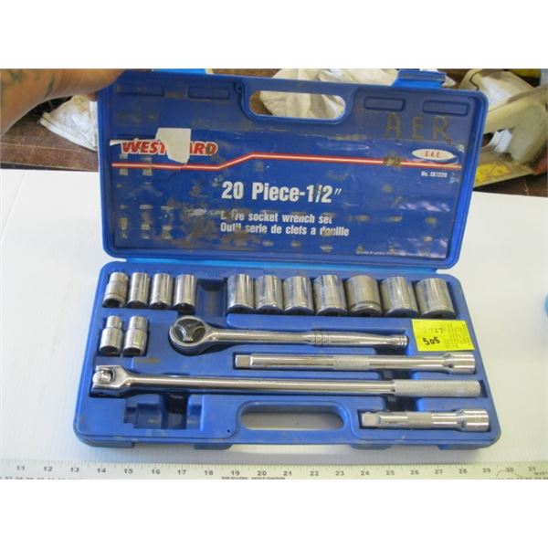 WESTWARD 1/2  DRIVE SOCKET SET, NOT COMPLETE