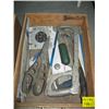 Image 1 : DRAWER W/ASST. TOOLS, HAMMER, HACKSAW, ETC.
