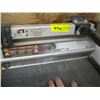 Image 2 : EASYSHEAR FOR CUTTING FLOORING, SIDING, ETC.