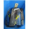 Image 2 : BUCKET OF ASST. TROWELS, ETC.