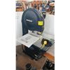 Image 1 : MASTERCRAFT 9" BANDSAW
