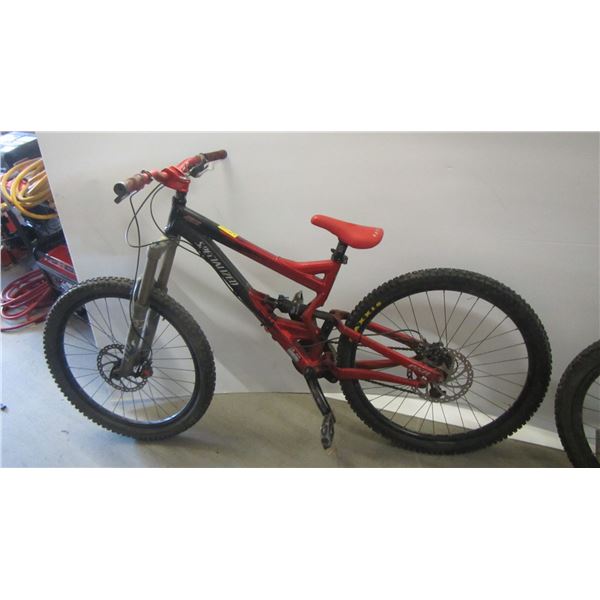 SPECIALIZED DOWNHILL MOUNTAIN BIKE, DUAL SUSPENSION, DISC BRAKES