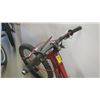 Image 3 : SPECIALIZED DOWNHILL MOUNTAIN BIKE, BROKEN BRAKE LEVER